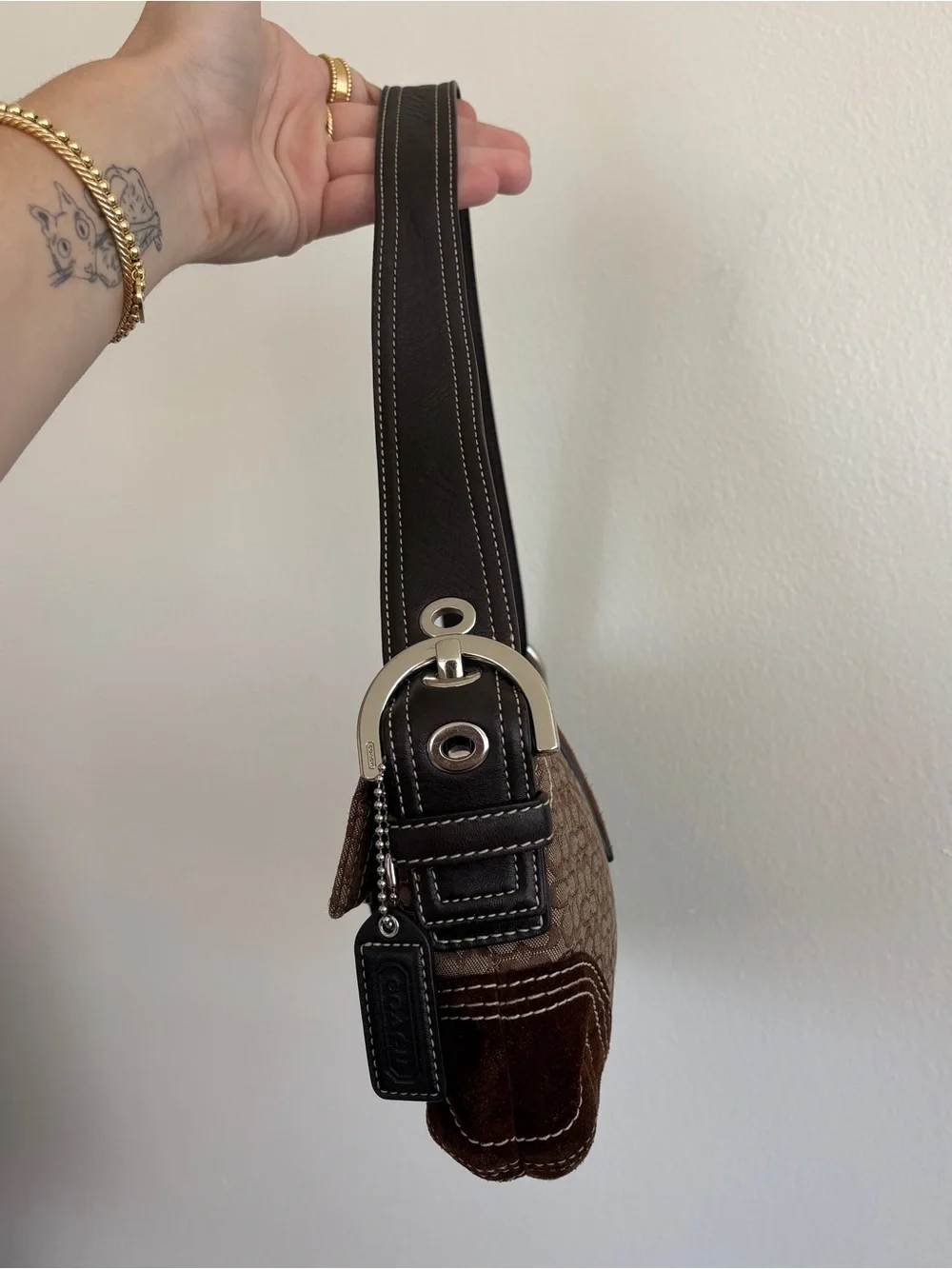 Vintage Coach Signature Suede Shoulder Bag – Style 3628
